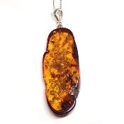 Ambre de la Baltique - Pendentif 05668