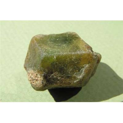 Grenat Andradite Vert Pierre Brute