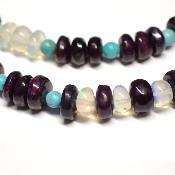 Sugilite collier Composition 01