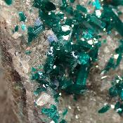 Dioptase Pierre Brute 17880