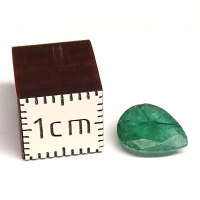 Emeraude Pierre Taillée 15710